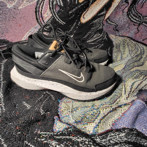 Nike Women's Crater Remixa Size 7.5 - Picture 4 of 6